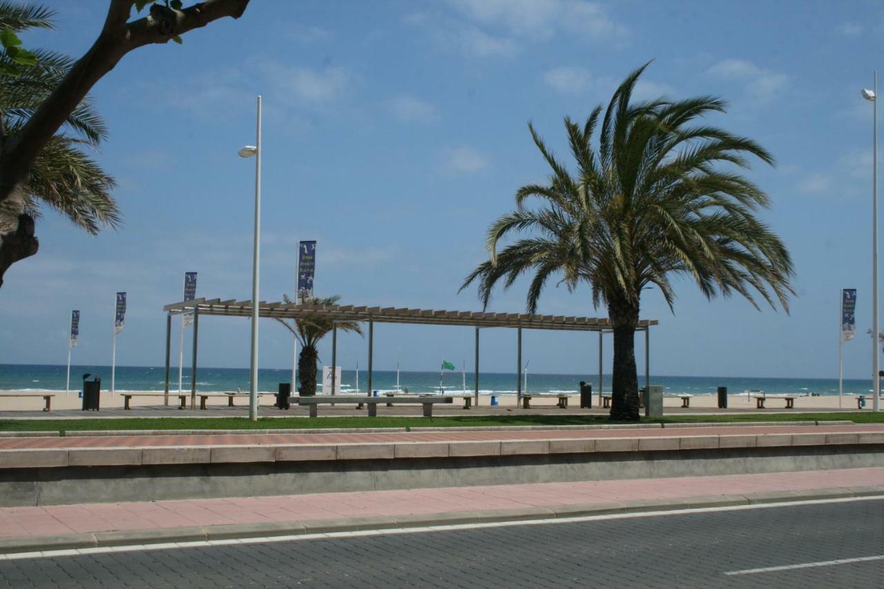 Apartamento Solmar Playa De Gandia Екстериор снимка